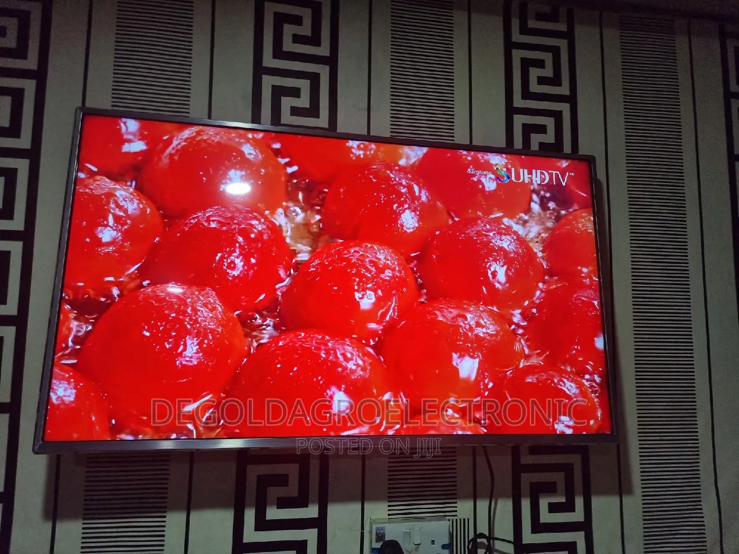 LG 43" Smart Tv