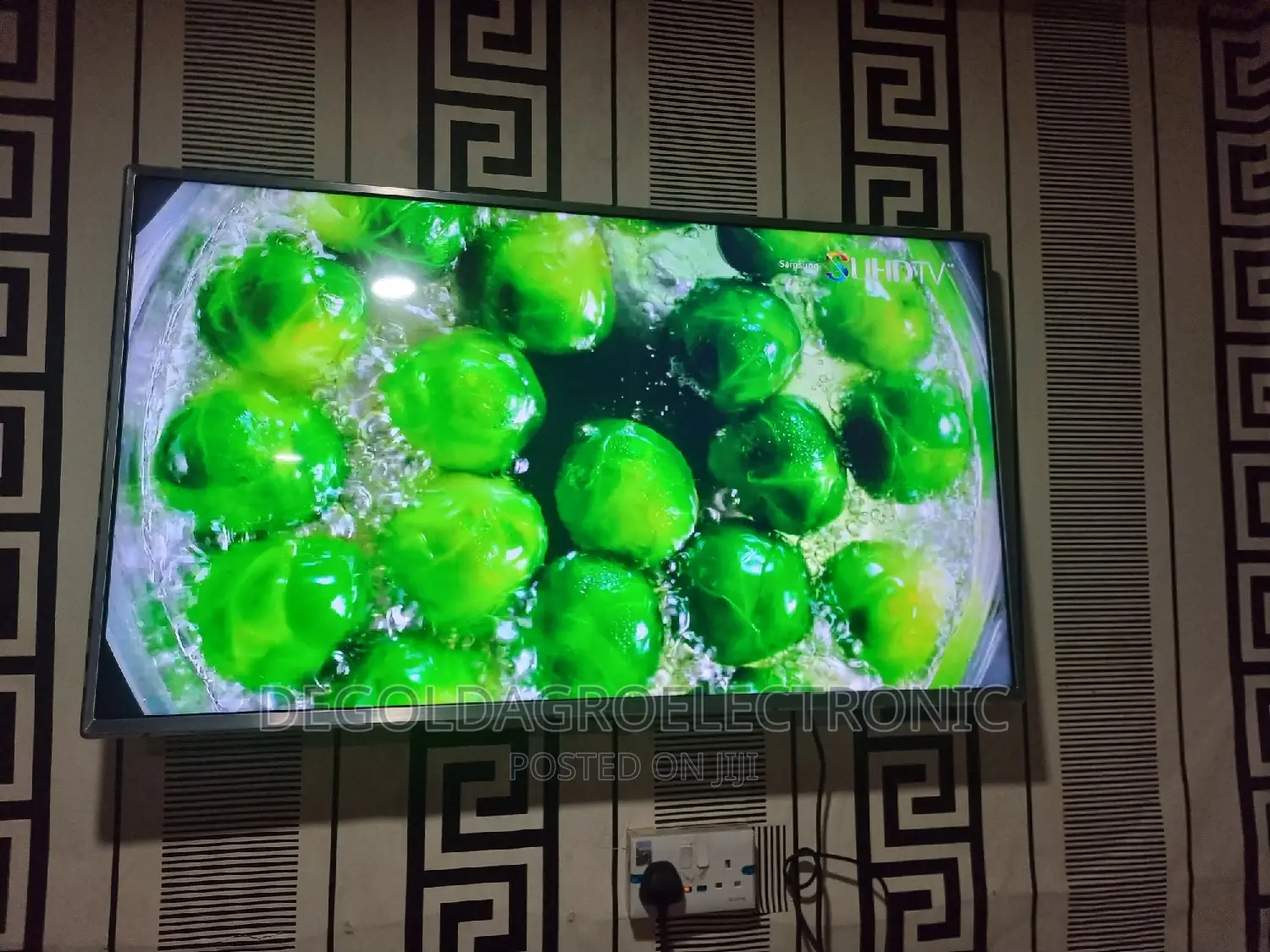 LG 43" Smart Tv