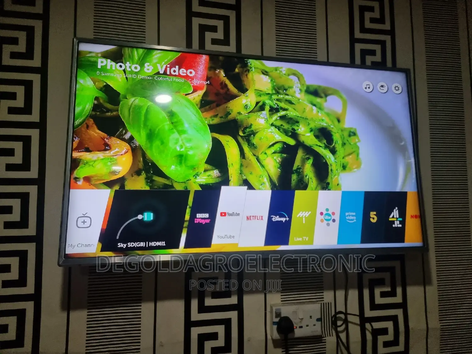 LG 43" Smart Tv