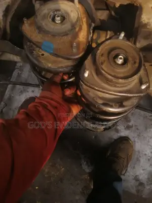 Front Shock Subaru Limited, Forester, Outback, Legacy