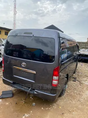 Toyota HiAce 2012 Black