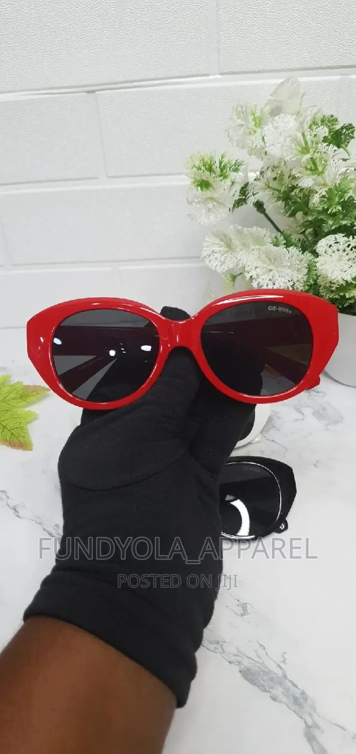 Off-White Bold Sunglasses