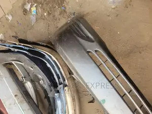 Bumper Camry 2005