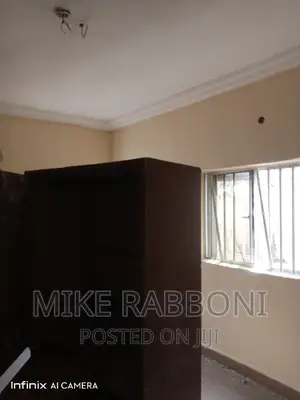3bdrm Block of Flats in G.R.A, Enugu for rent