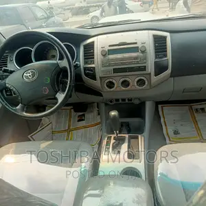 Toyota Tacoma 2008 Silver