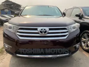 Toyota Highlander Limited 3.5l 4WD 2013 Red