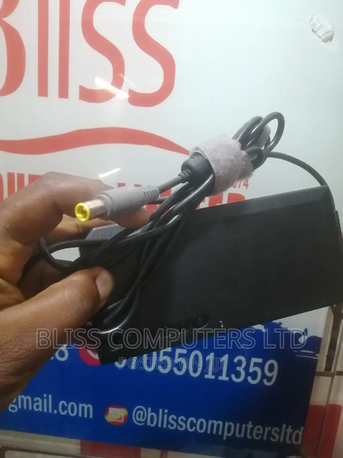 Lenovo 170W Yellow Round Mouth