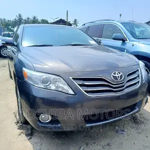Toyota Camry 2011 Gray