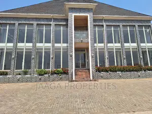 A Newly Built Plaza in Gwarimpa for Sale