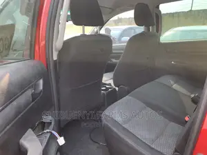 Toyota Hilux SR5 4x4 2016 Red