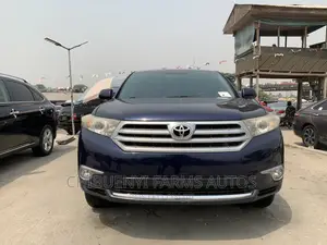 Toyota Highlander Limited 3.5L 2WD 2013 Blue