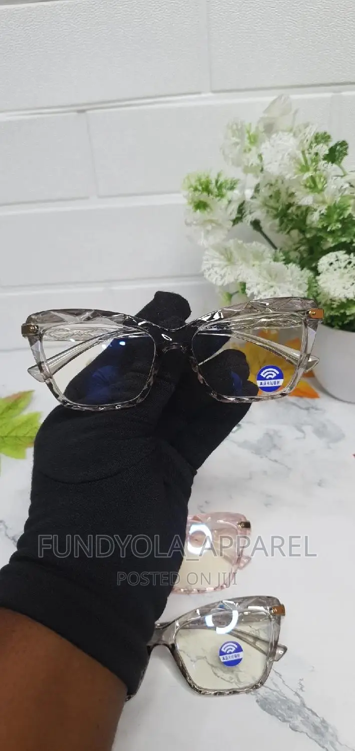 UV Extra Clear Eyeglasses
