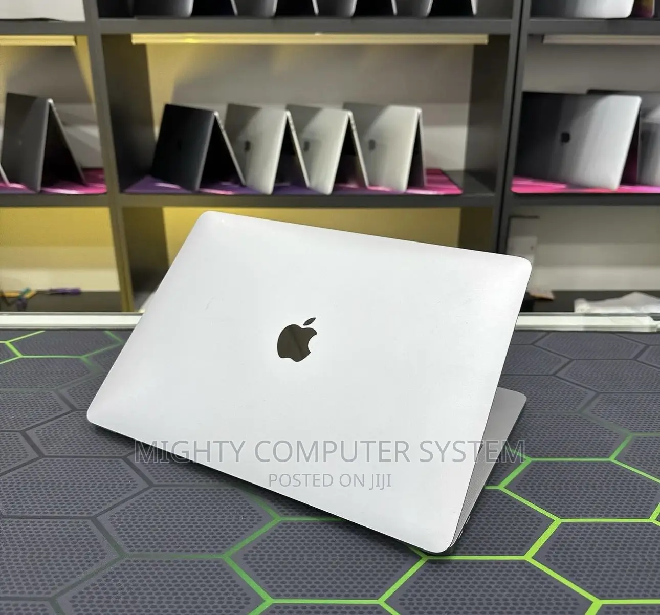 Laptop Apple MacBook Pro 2017 8GB Intel Core i5 SSD 256GB