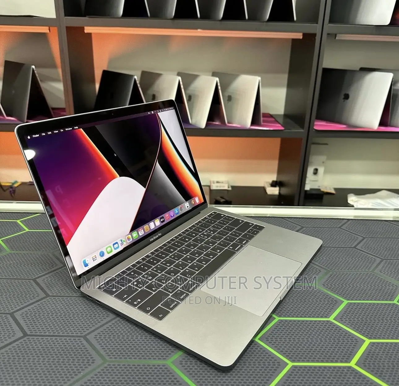 Laptop Apple MacBook Pro 2017 8GB Intel Core i5 SSD 256GB