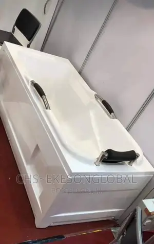 Bathtub Executive With Head Dresser and Handles