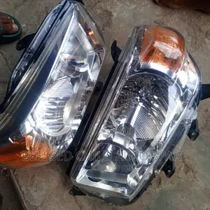 Headlamp Toyota 4-Runner 2010-2011