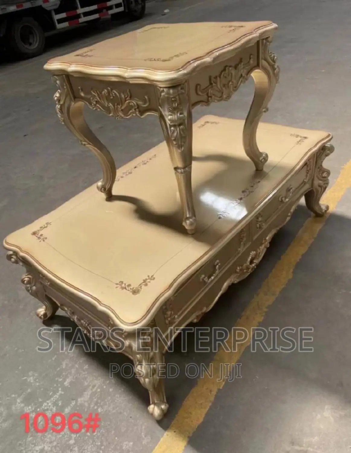 Center Table With Two Side Stool