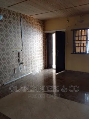 2bdrm Block of Flats in Aguda for rent