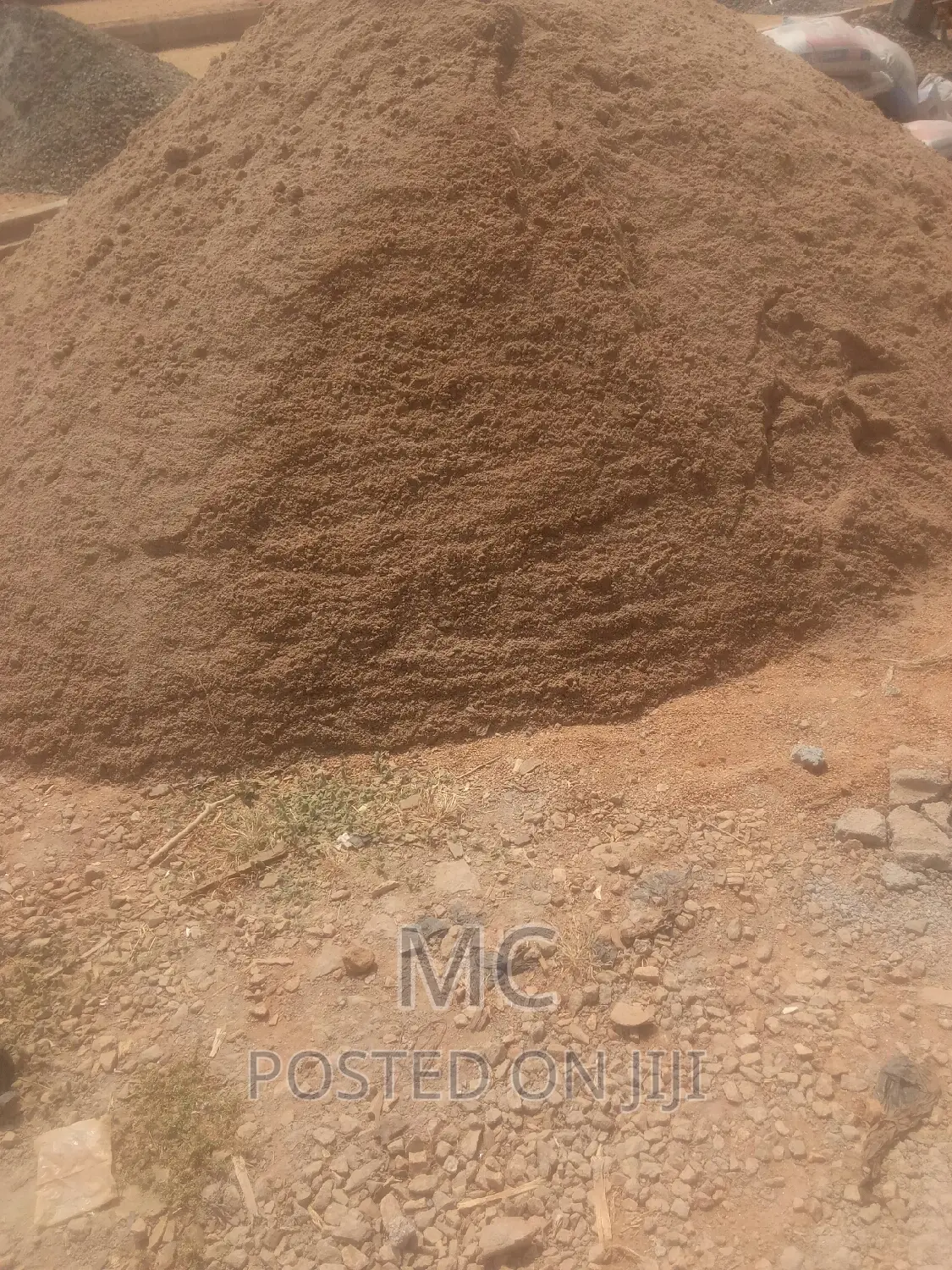 Sharp Sand, Plaster Sand and Laterite