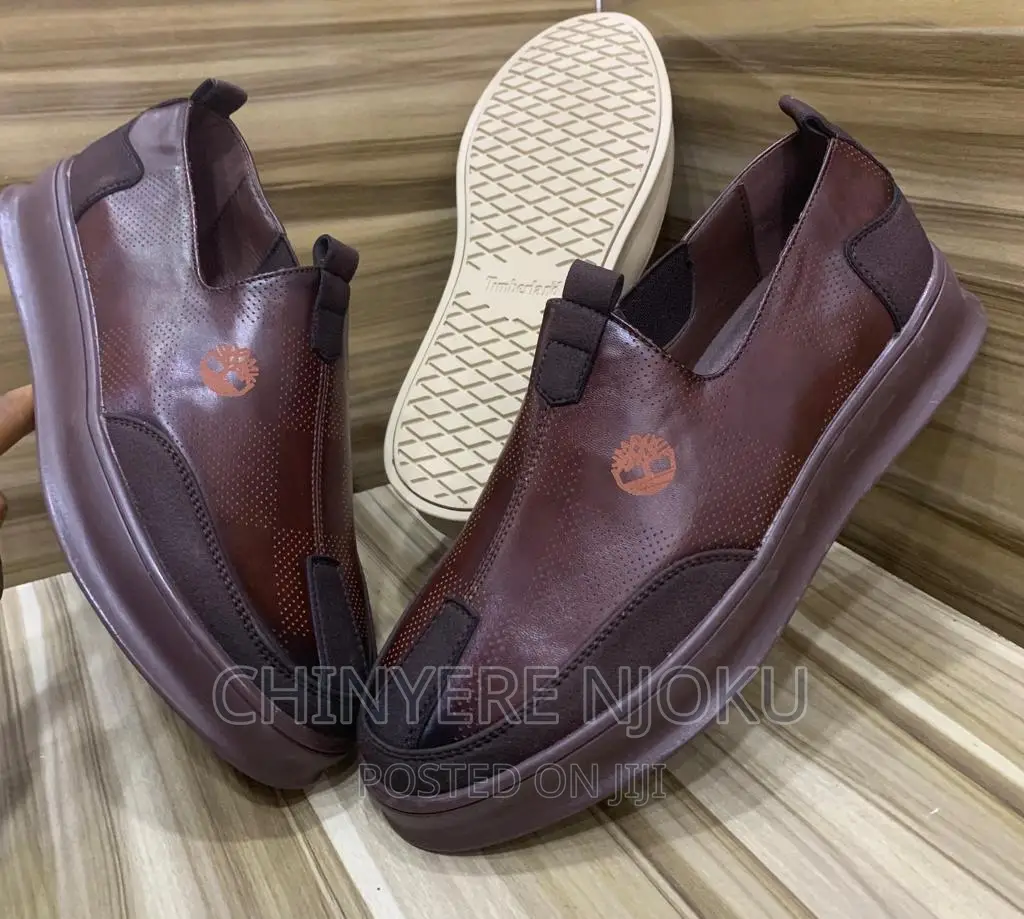 Men's Shoe