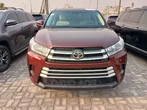 Toyota Highlander Limited 4x2 V6 (3.5L 6cyl 8A) 2018 Burgundy