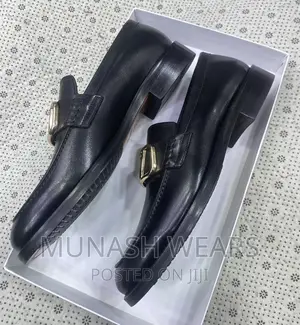 Original Italian Valentino Luxury Shoe