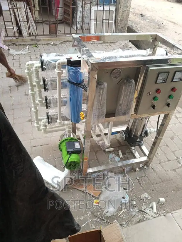 Reverse Osmosis Machine