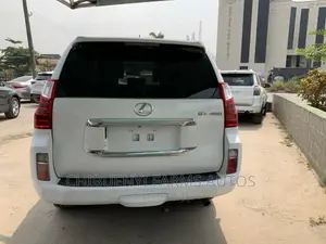 Lexus GX 460 Premium 2011 White