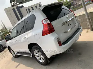 Lexus GX 460 Premium 2011 White