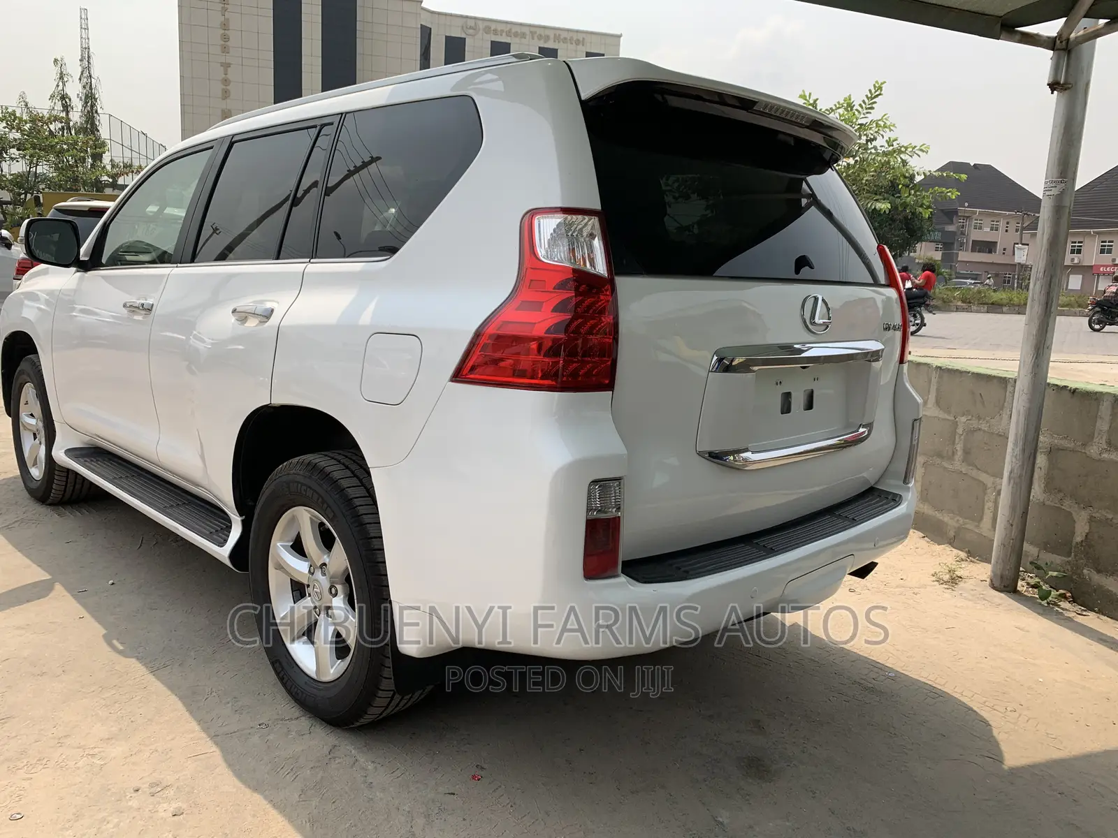 Lexus GX 460 Premium 2011 White