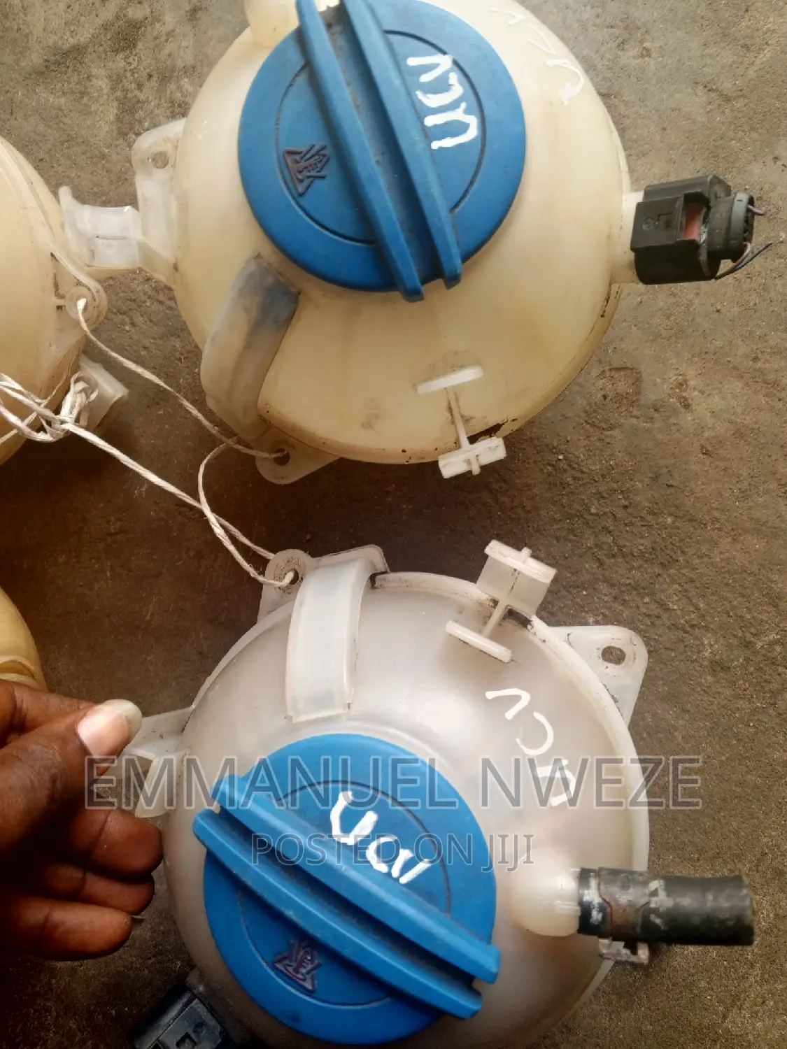 Water Container Passat CC