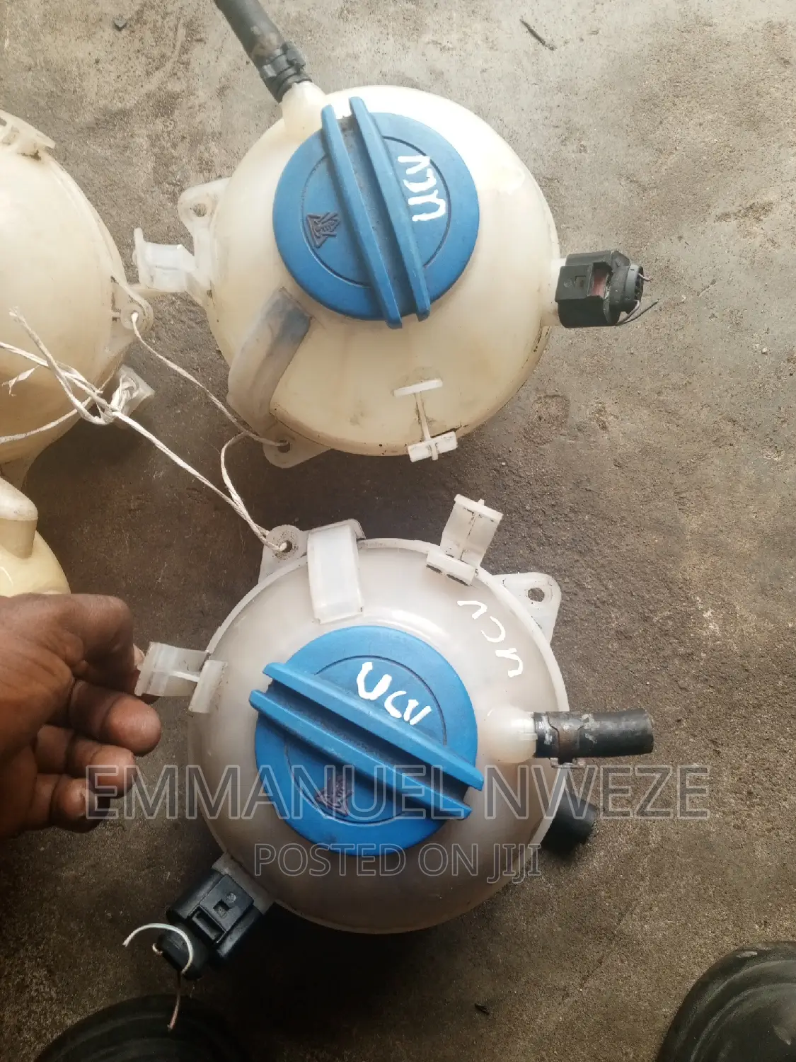 Water Container Passat CC
