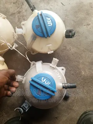 Water Container Passat CC