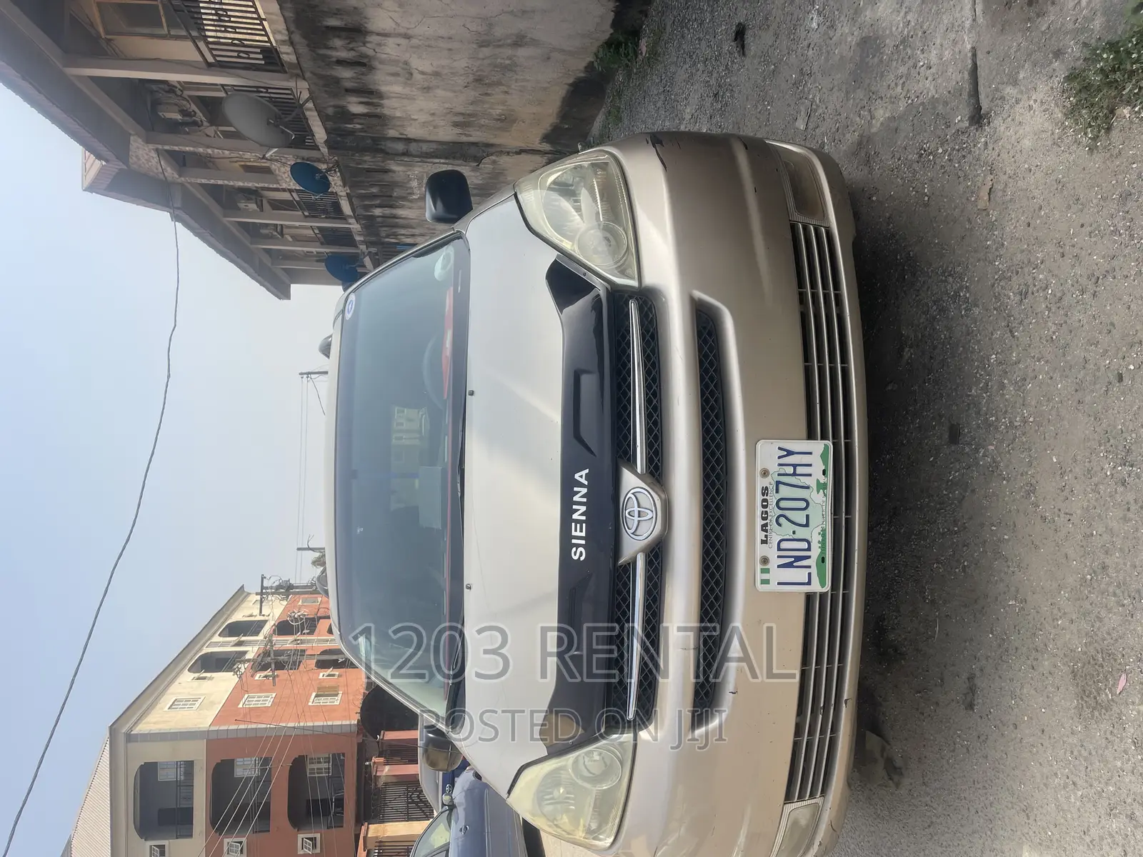Toyota Sienna Available for Hire