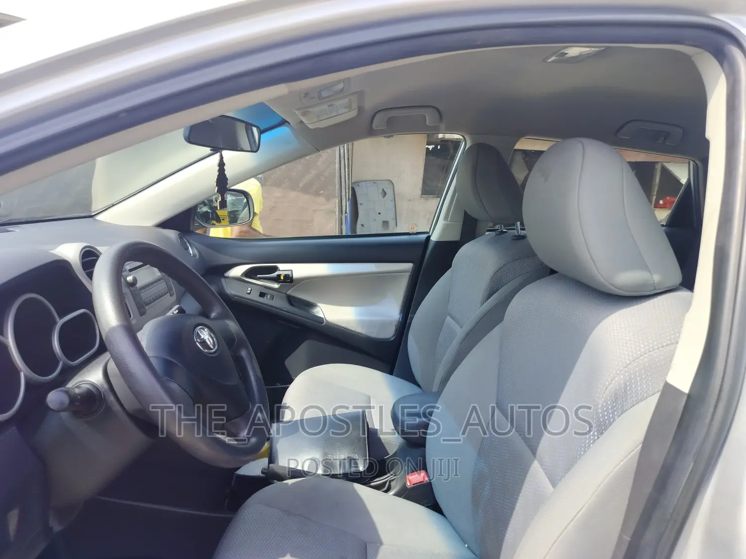 Toyota Matrix 2011 Silver