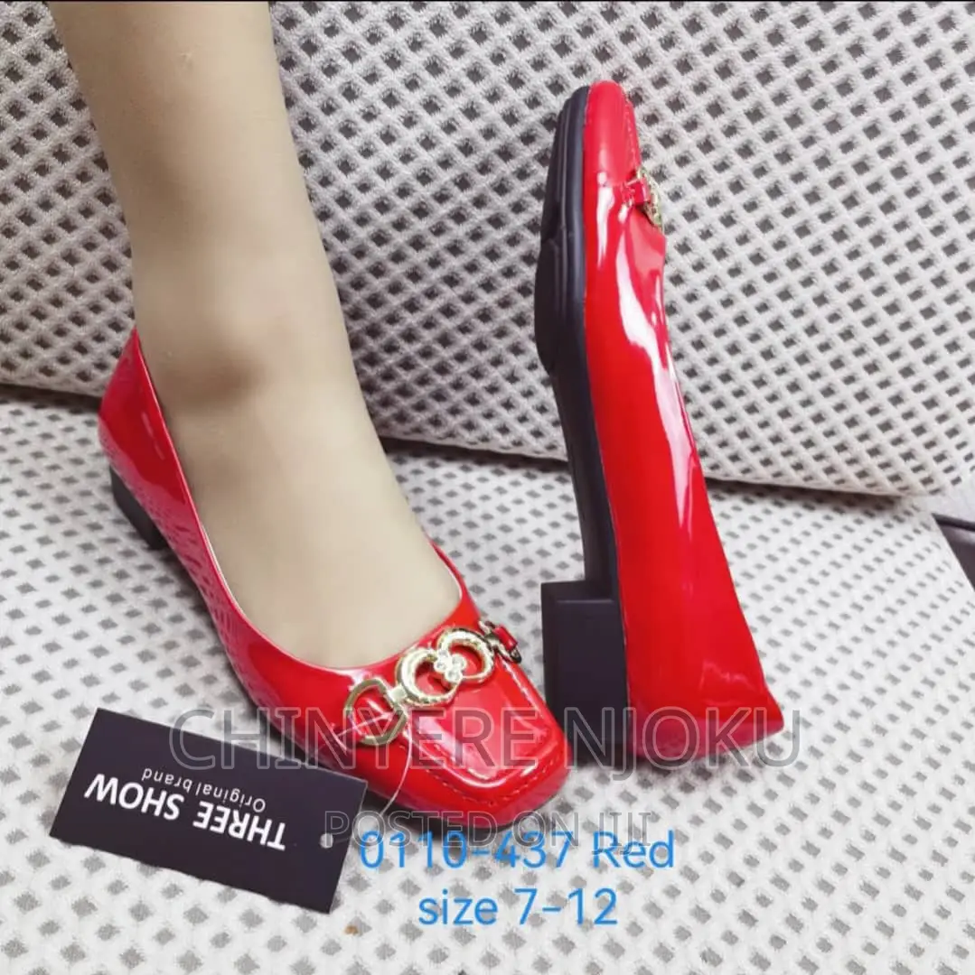 Ladies Flat Shoes