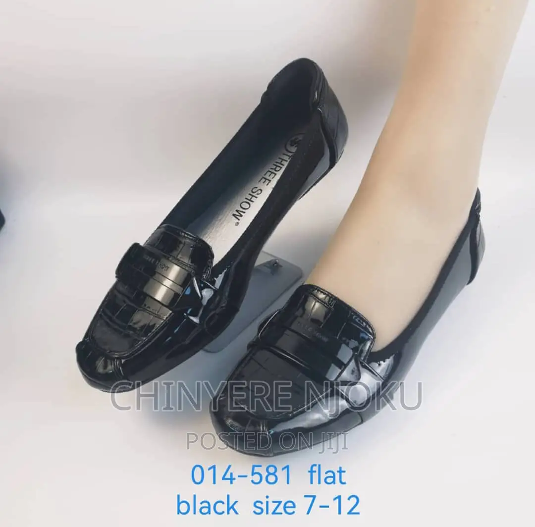 Ladies Flat Shoes