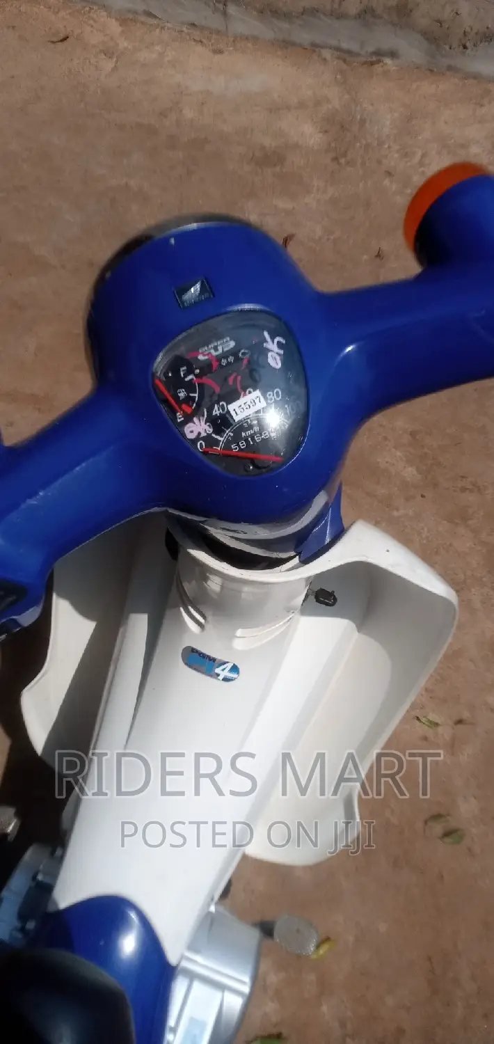 Honda CB 2020 Blue