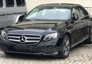 Photo - Mercedes-Benz E200 2019 Black