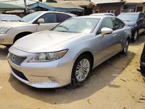 Lexus ES 350 FWD 2015 Silver