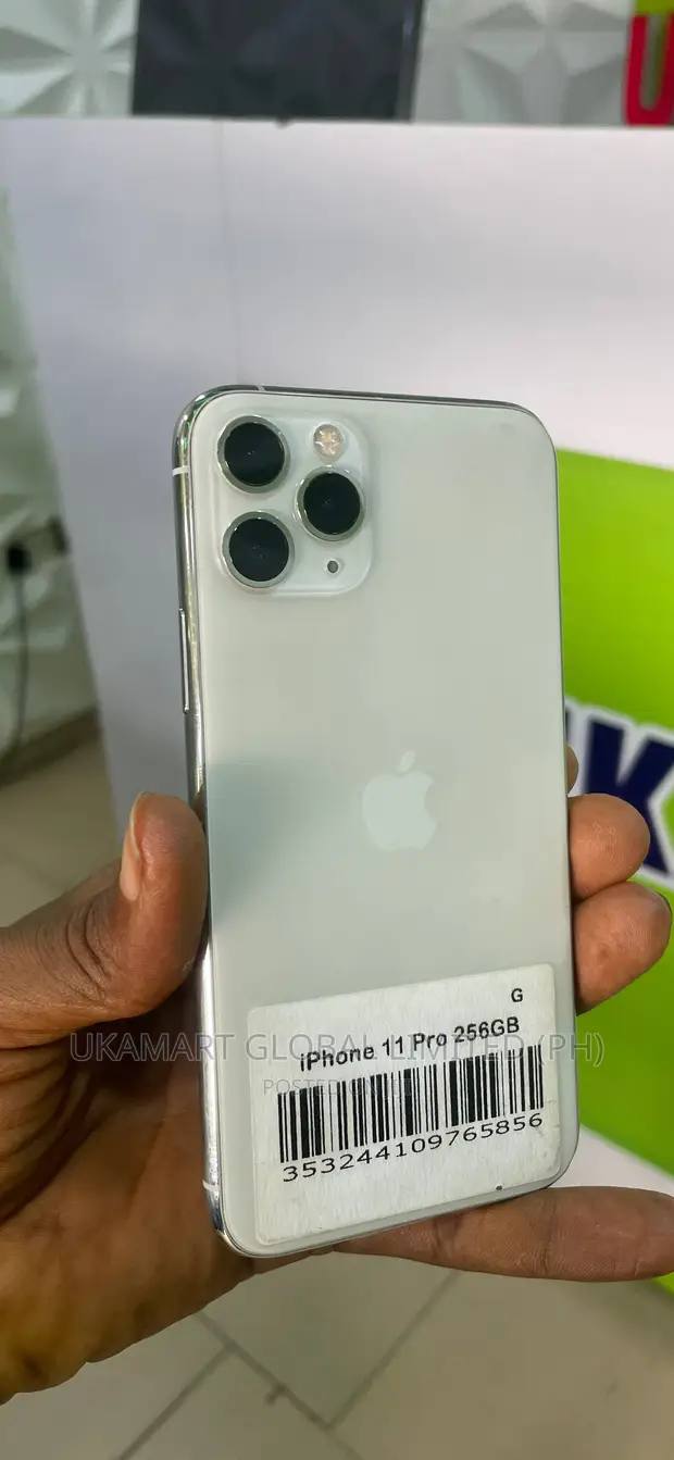 Apple iPhone 11 Pro ホワイト 256GB（Apple rose gold iPhone