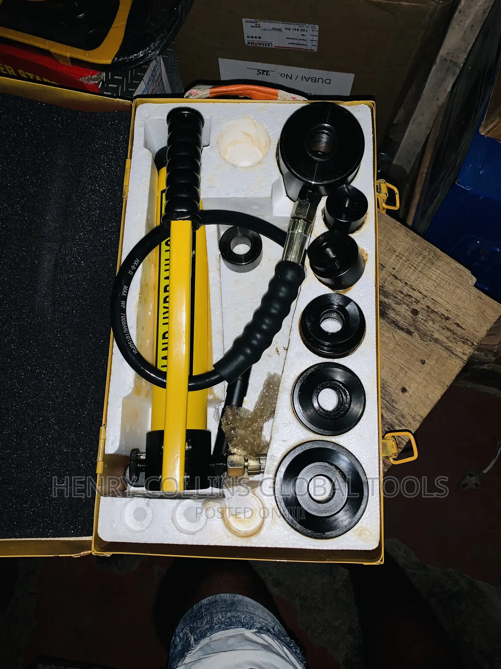 Hydraulic Punch