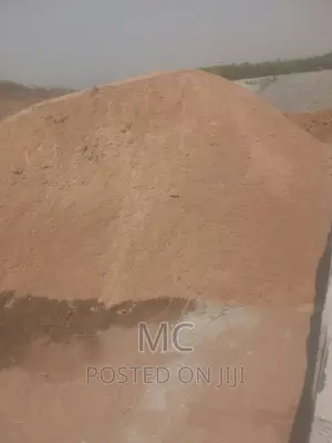 Sharp Sand, Plaster Sand, Gravel, Laterite, Dust Supplier