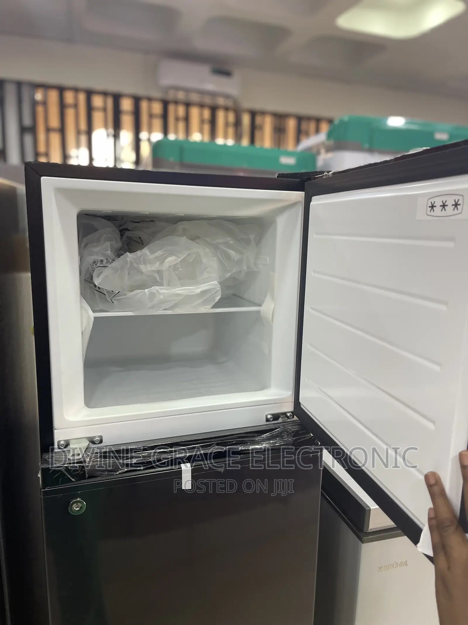 173 Liters Midea Refrigerator