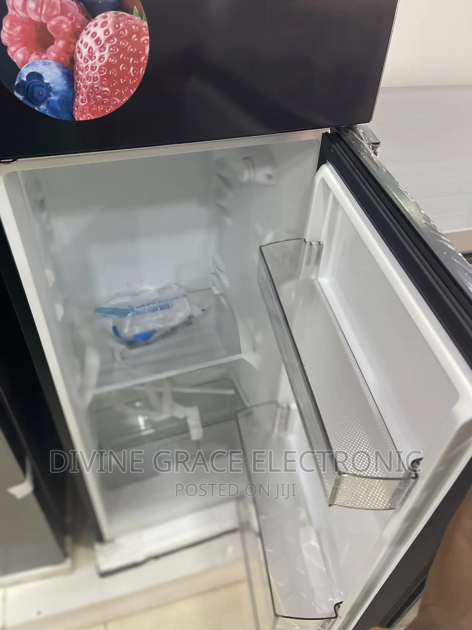 173 Liters Midea Refrigerator