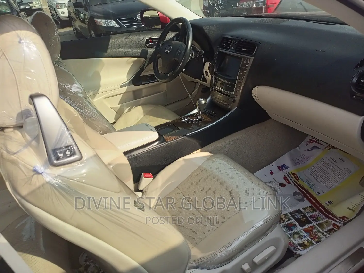 Lexus IS 350 C 2010 Red