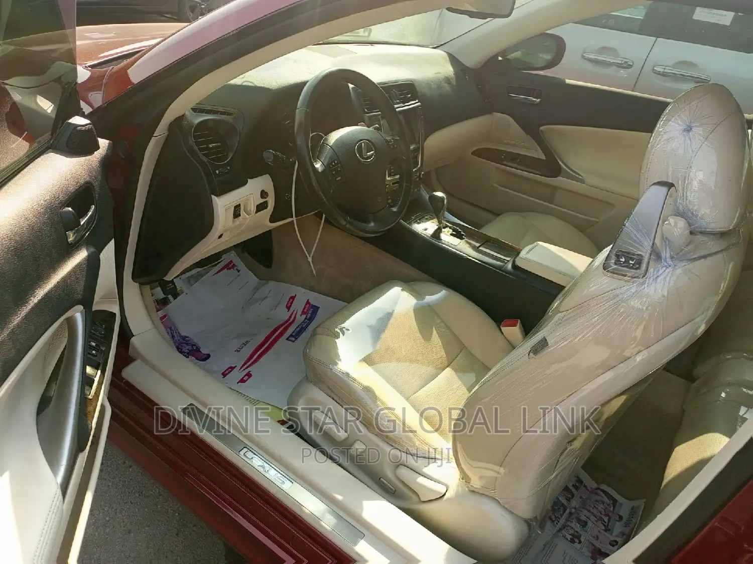 Lexus IS 350 C 2010 Red