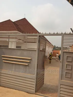 4bdrm Duplex in Kolapo Ishola Gra, Ibadan for rent