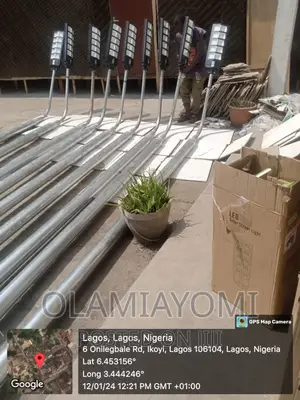 Solar Pole Single Face With Base Plate and Foundation Rode