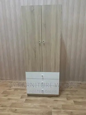 Portable Stylish Wardrobe.